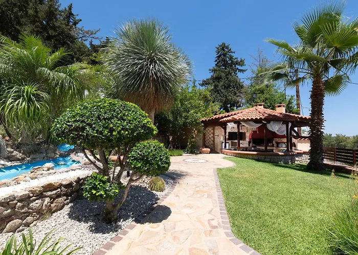 Villa Amarilia House