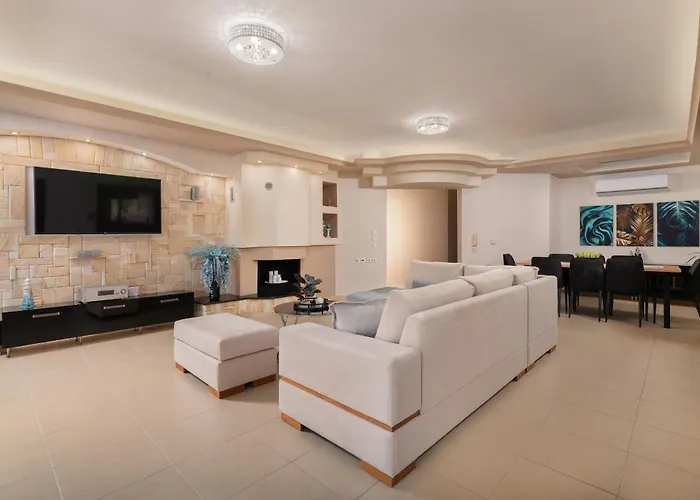 Villa Amarilia House *