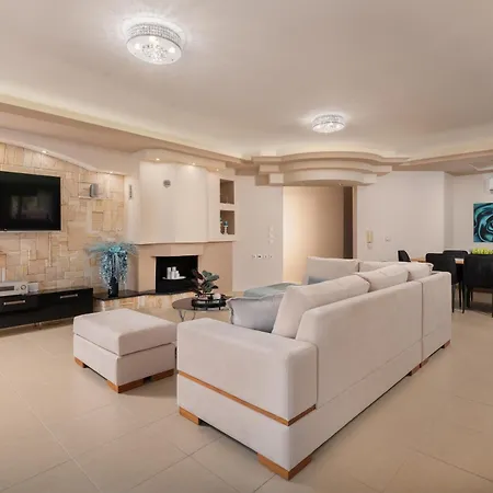 Villa Amarilia House *