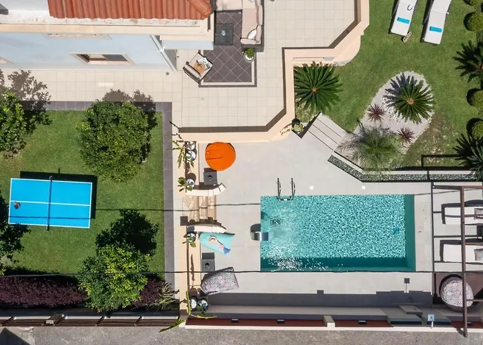 Villa Amarilia House