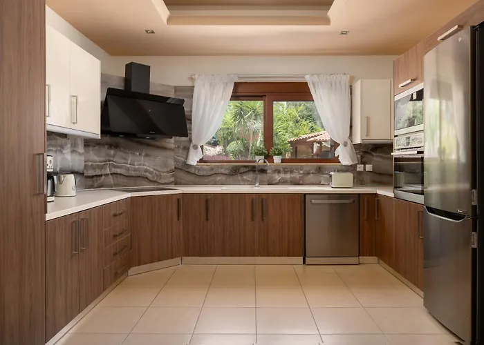 Villa Amarilia House