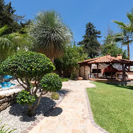 Willa Amarilia House